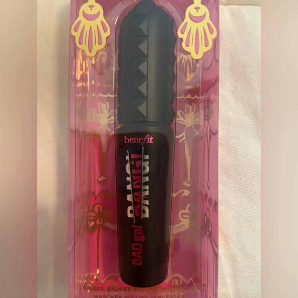 Benefit Cosmetics Mascaras Trio black + neutral eyeshadow duo. Brand New in box
